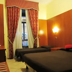 Terminal House 2* Rome